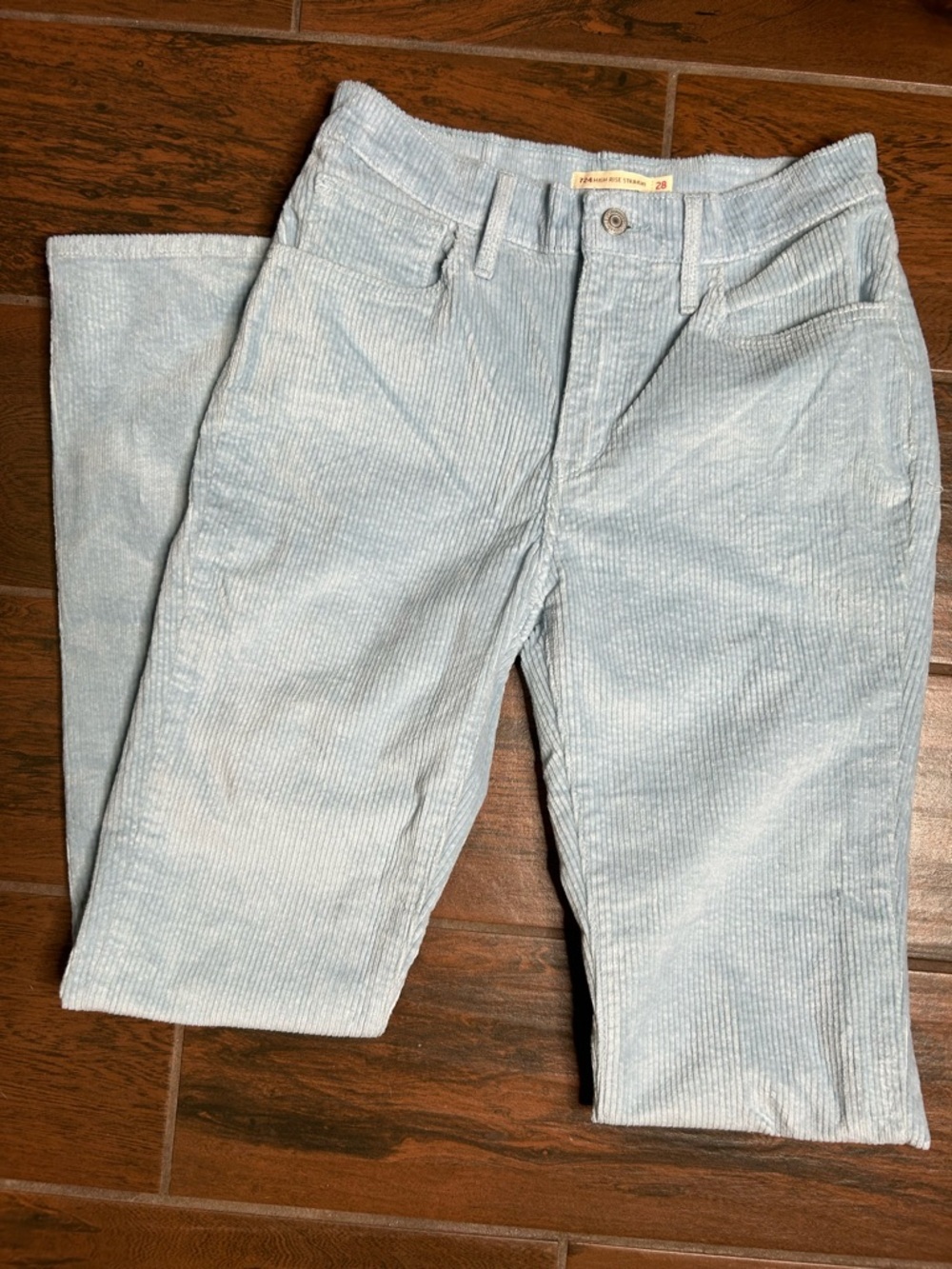 Levi’s 724 High Rise Straight Corduroy Sky Blue Pants